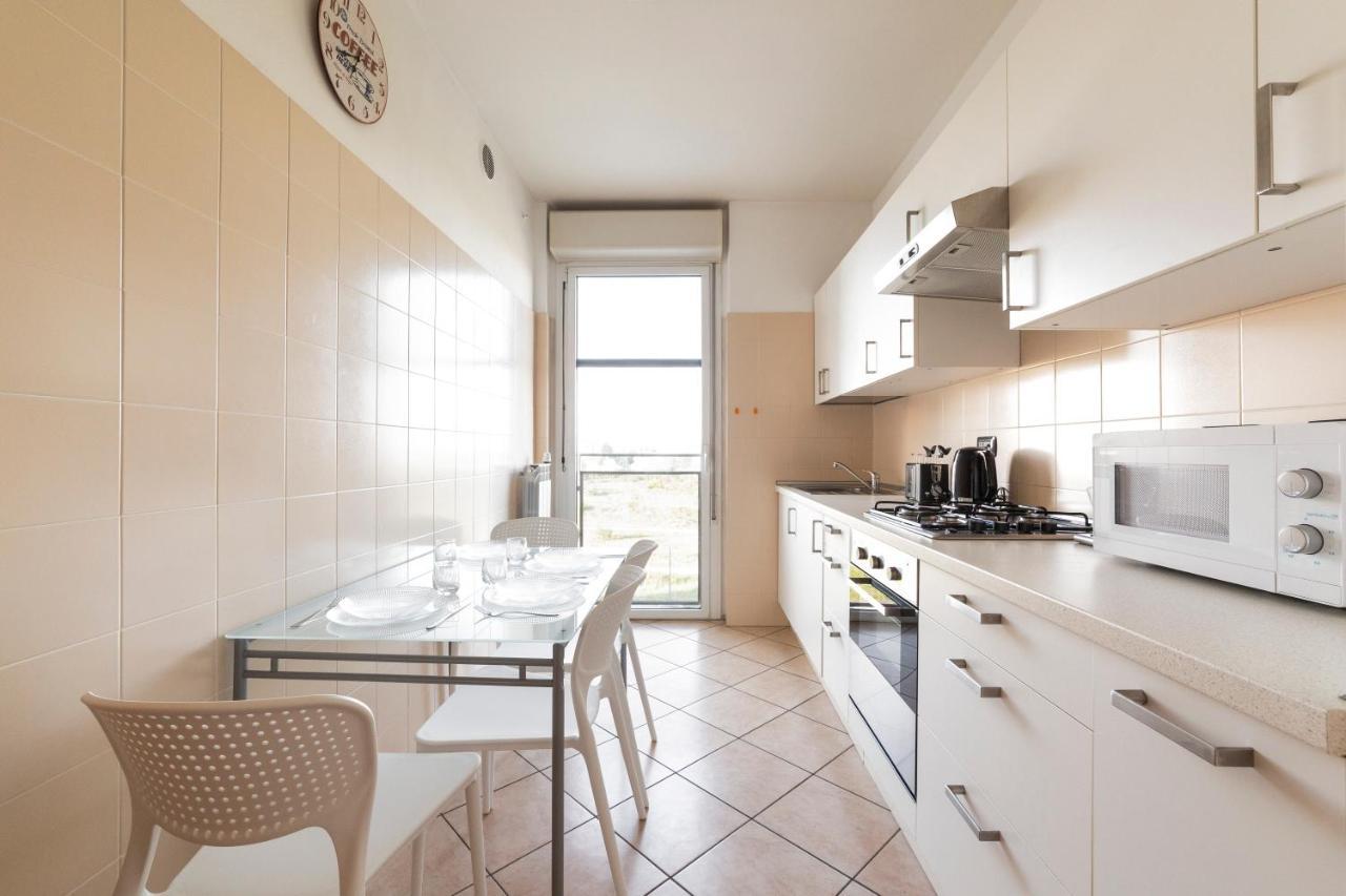 Ferienwohnung Milano Rogoredo Apt With Terrace! Exterior foto