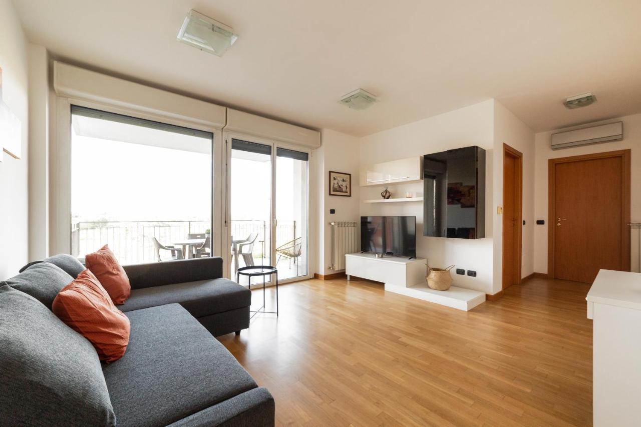 Ferienwohnung Milano Rogoredo Apt With Terrace! Exterior foto