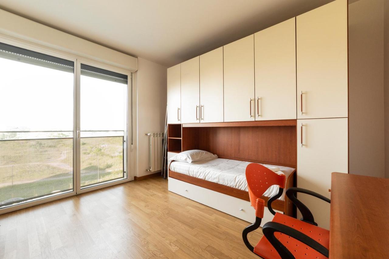 Ferienwohnung Milano Rogoredo Apt With Terrace! Exterior foto