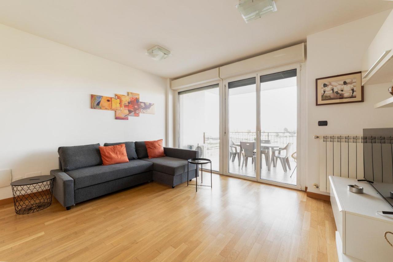Ferienwohnung Milano Rogoredo Apt With Terrace! Exterior foto