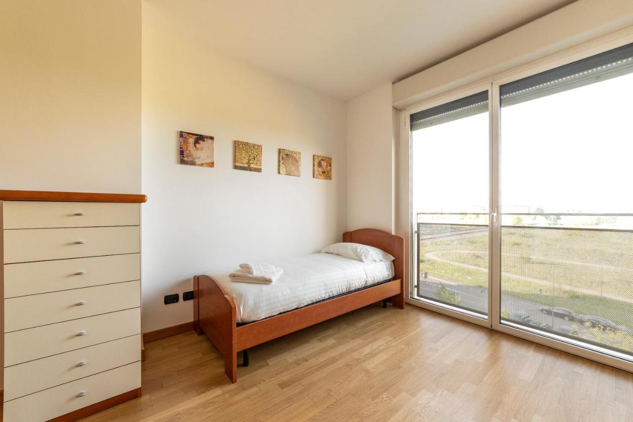 Ferienwohnung Milano Rogoredo Apt With Terrace! Exterior foto